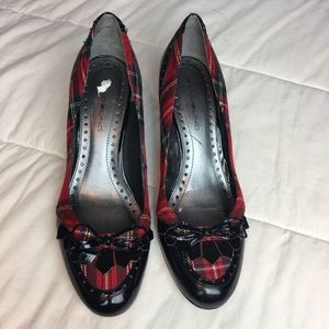 Bandolino 7M Plaid Shoes